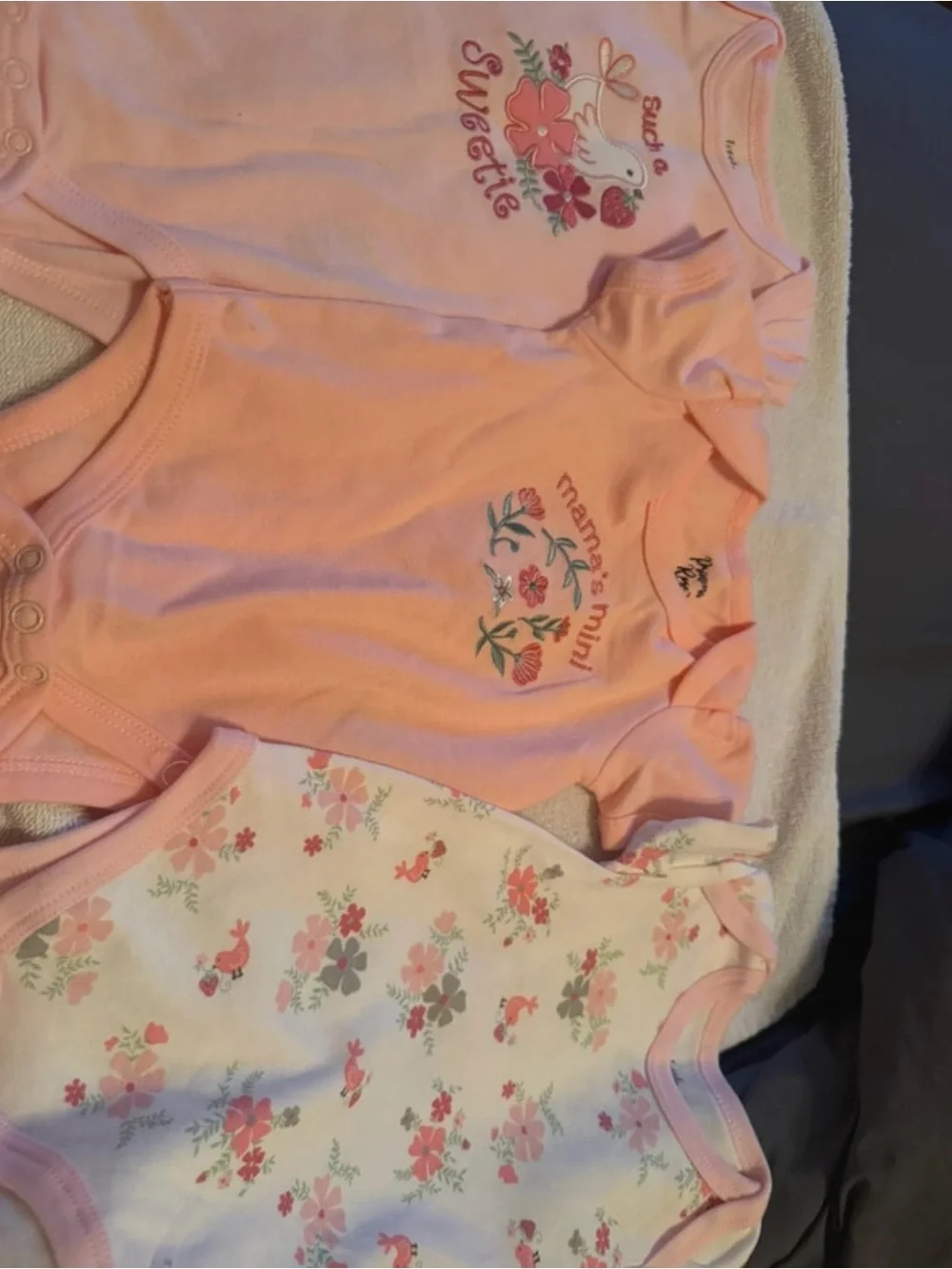 6 total baby girls outfits NEW!!!!